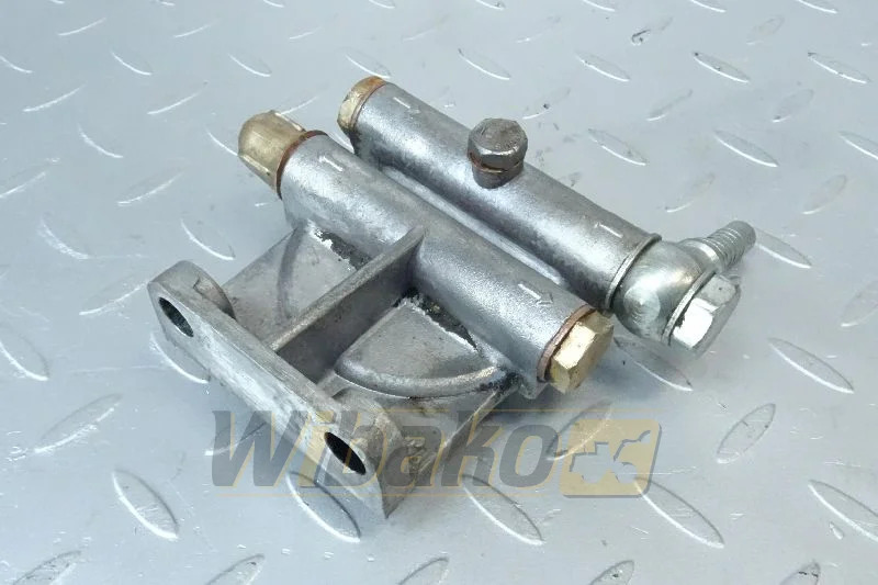 Cummins 3321305 - מסנן דלק עבור מכונת בנייה: תמונה 1 Cummins 3321305 - מסנן דלק עבור מכונת בנייה: תמונה 1