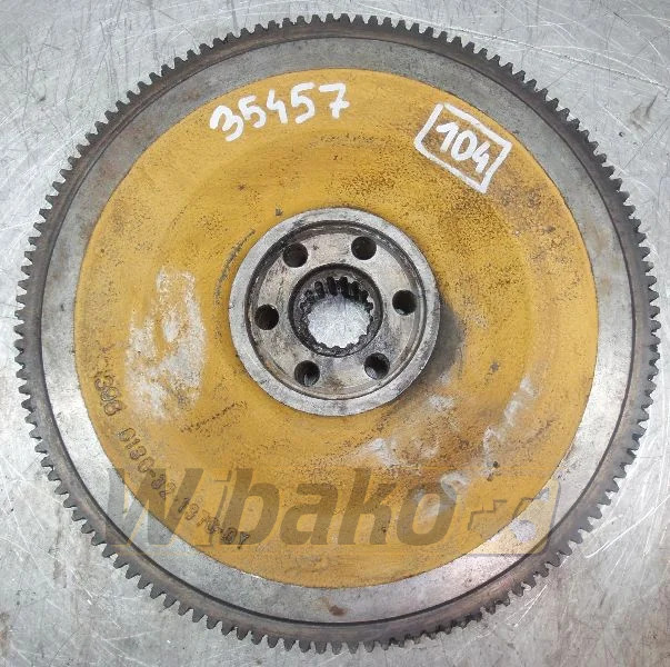 Komatsu S6D105-1 3986136-32-1370-0Y - גלגל תנופה עבור מכונת בנייה: תמונה 1 Komatsu S6D105-1 3986136-32-1370-0Y - גלגל תנופה עבור מכונת בנייה: תמונה 1