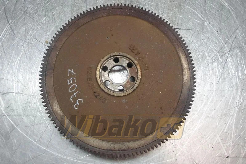 Komatsu S6D95L-1 6206-31-4240 - גלגל תנופה עבור מכונת בנייה: תמונה 1 Komatsu S6D95L-1 6206-31-4240 - גלגל תנופה עבור מכונת בנייה: תמונה 1