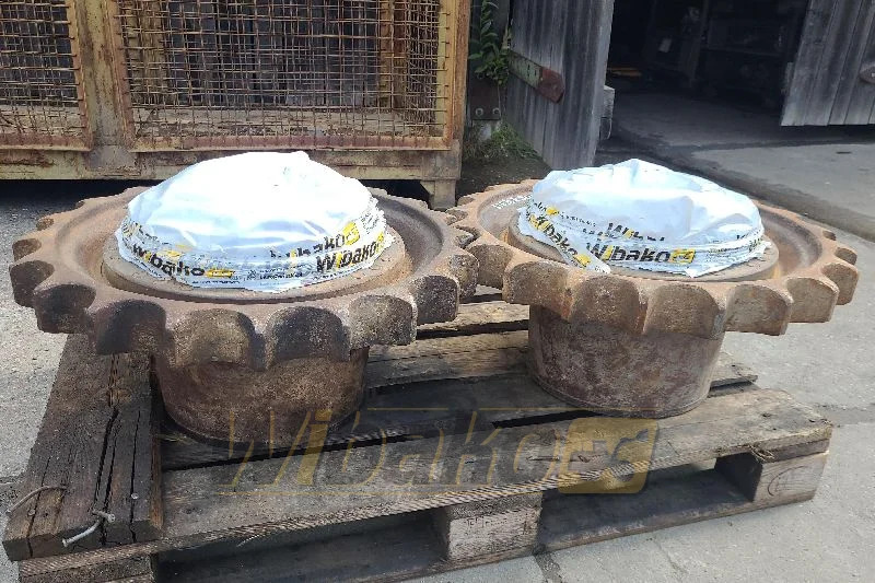 Liebherr R904B - הנעה סופית עבור מכונת בנייה: תמונה 1 Liebherr R904B - הנעה סופית עבור מכונת בנייה: תמונה 1