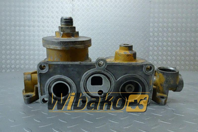 Oil filter bracket Caterpillar 166-1329 - מסנן שמן עבור מכונת בנייה: תמונה 1 Oil filter bracket Caterpillar 166-1329 - מסנן שמן עבור מכונת בנייה: תמונה 1