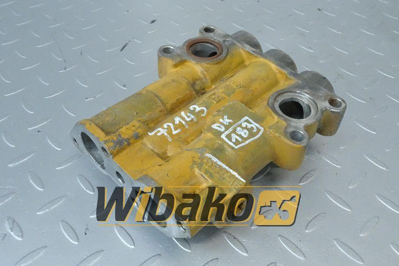 Oil filter bracket for engine Caterpillar 3306 8N4457 - מסנן שמן עבור מכונת בנייה: תמונה 1 Oil filter bracket for engine Caterpillar 3306 8N4457 - מסנן שמן עבור מכונת בנייה: תמונה 1