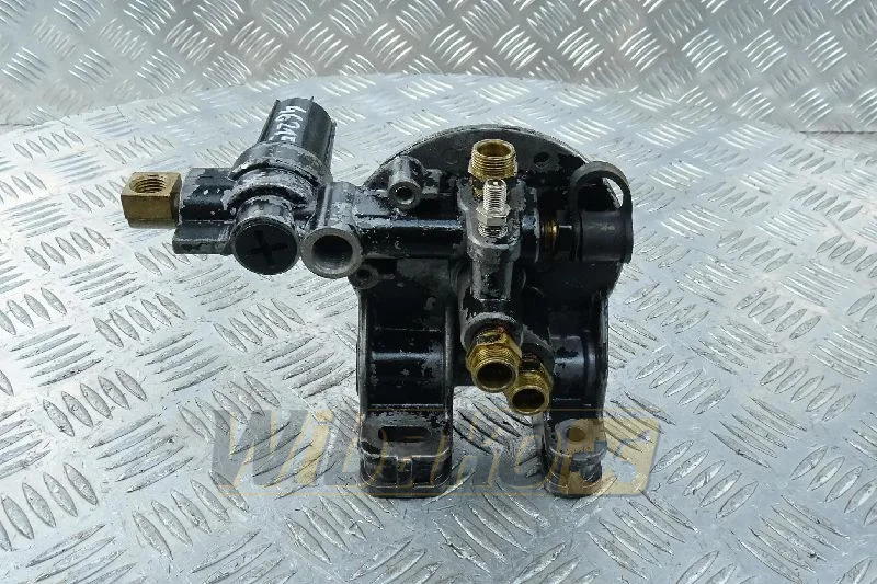 Perkins 1306 1825661C94/1825661C93 - מסנן דלק עבור מכונת בנייה: תמונה 1 Perkins 1306 1825661C94/1825661C93 - מסנן דלק עבור מכונת בנייה: תמונה 1