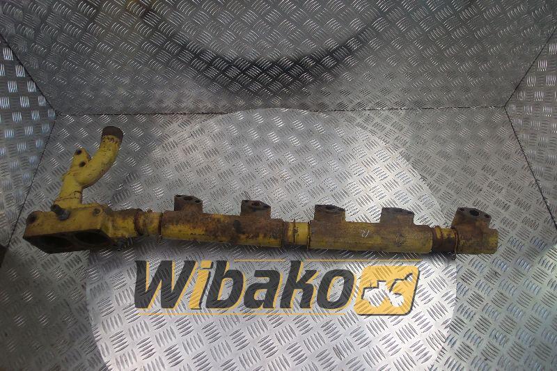 Water mainfold Komatsu S6D125-1 6150-11-8111 - יריעת כניסה עבור מכונת בנייה: תמונה 1 Water mainfold Komatsu S6D125-1 6150-11-8111 - יריעת כניסה עבור מכונת בנייה: תמונה 1