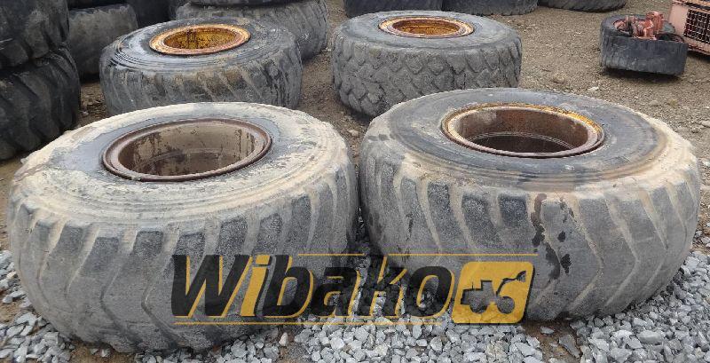 Wheel 23.5/25 12/37/31 - גלגלים וצמיגים עבור מכונת בנייה: תמונה 1 Wheel 23.5/25 12/37/31 - גלגלים וצמיגים עבור מכונת בנייה: תמונה 1