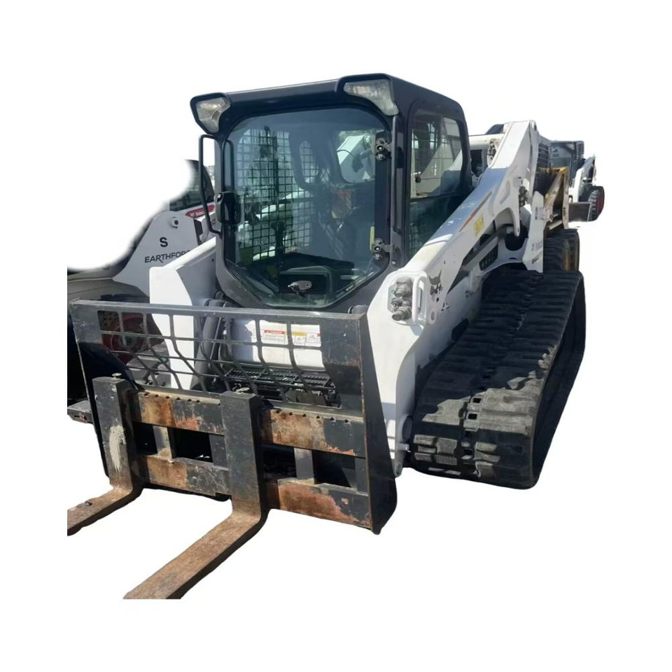 BOBCAT T770 - מעמיס רצועות קומפקטי: תמונה 1 BOBCAT T770 - מעמיס רצועות קומפקטי: תמונה 1