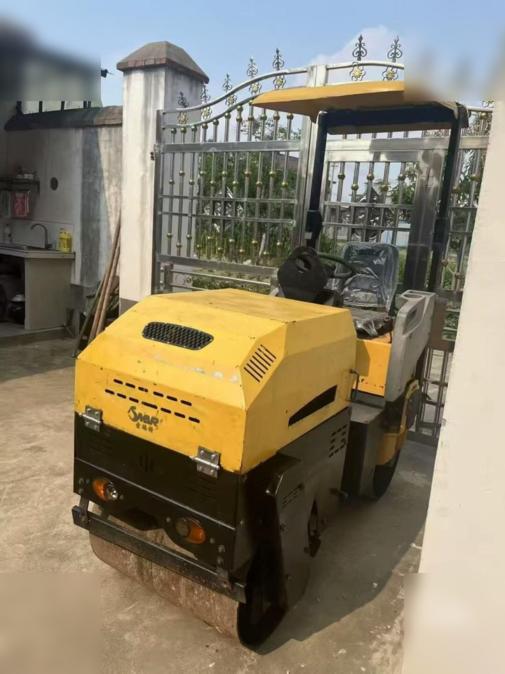 BOMAG BW80AD-3 - רולר: תמונה 4 BOMAG BW80AD-3 - רולר: תמונה 4