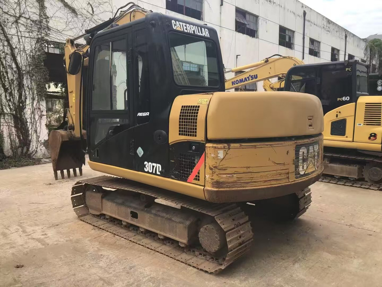 CATERPILLAR 307D - מחפר סורק: תמונה 2 CATERPILLAR 307D - מחפר סורק: תמונה 2