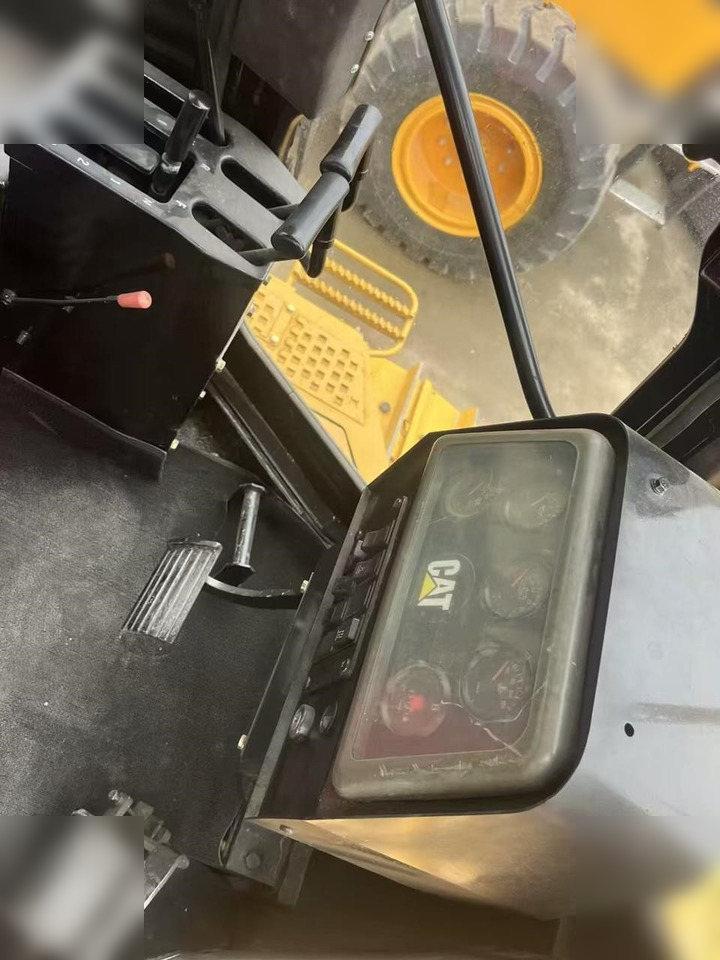 CATERPILLAR D6G - דחפור: תמונה 2 CATERPILLAR D6G - דחפור: תמונה 2