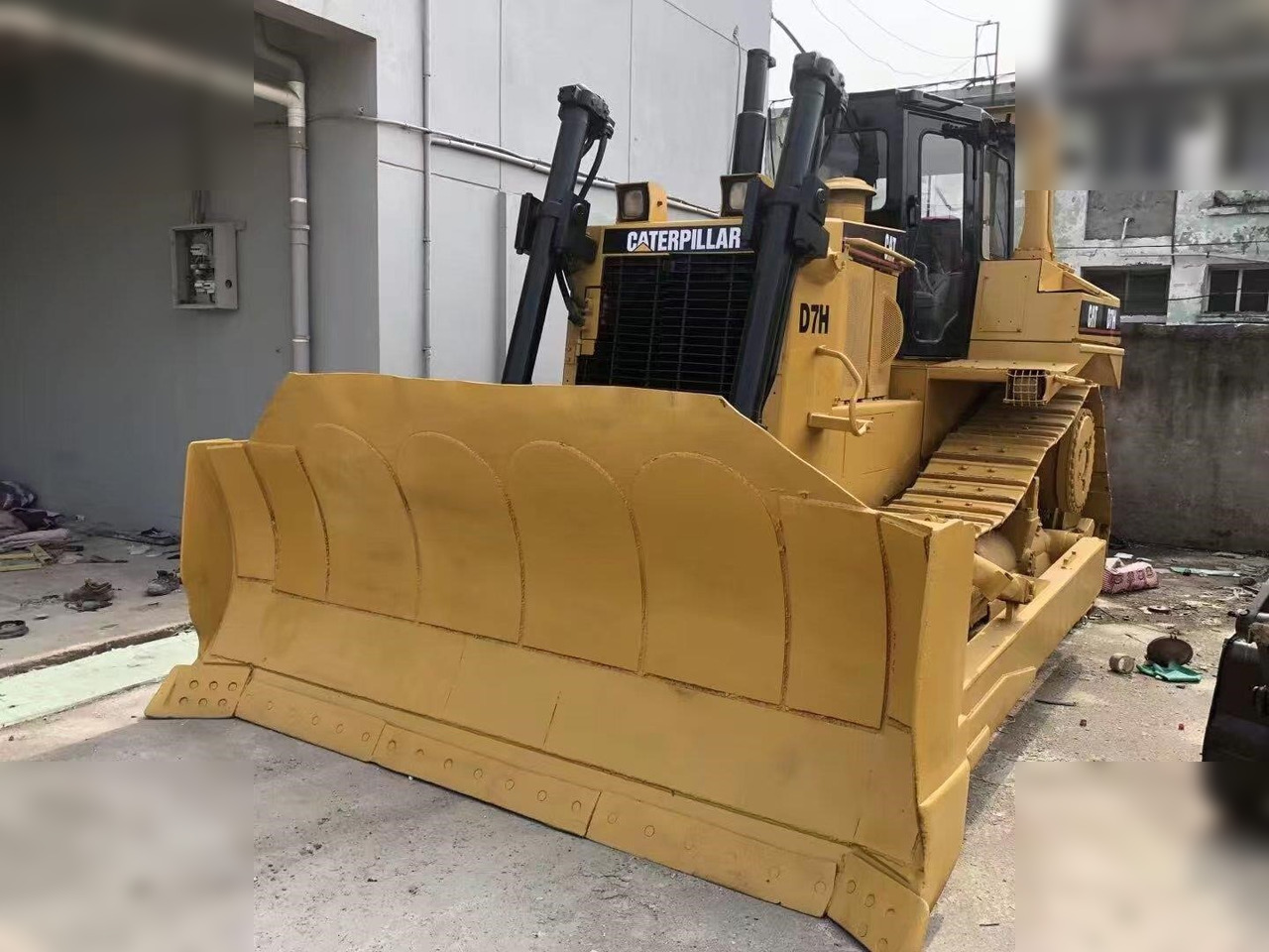 CATERPILLAR D7H - דחפור: תמונה 1 CATERPILLAR D7H - דחפור: תמונה 1