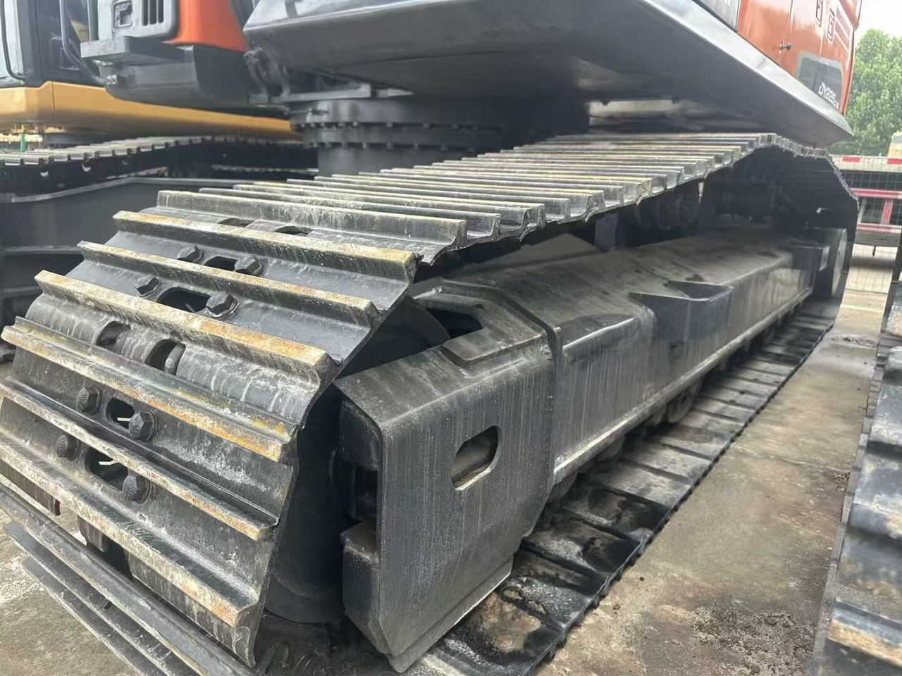 Doosan DX225LC-9C - מחפר סורק: תמונה 2 Doosan DX225LC-9C - מחפר סורק: תמונה 2