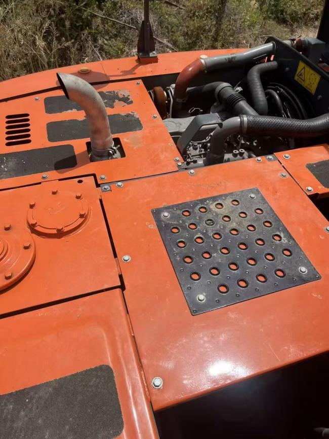 HITACHI ZX120 - מחפר סורק: תמונה 5 HITACHI ZX120 - מחפר סורק: תמונה 5
