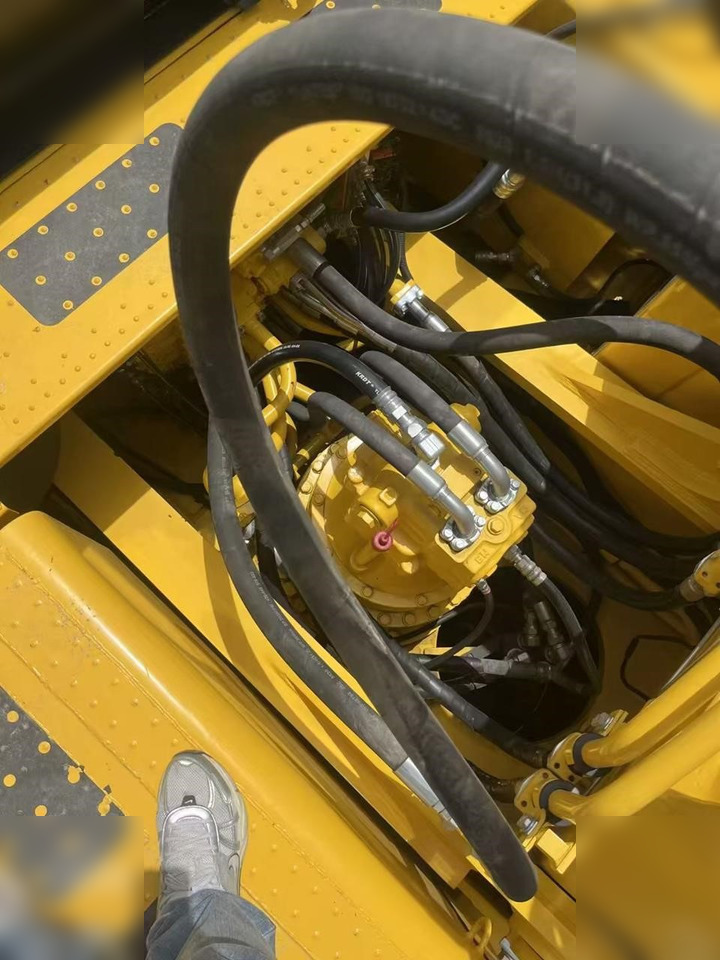 מחפר סורק KOMATSU PC400 LC-8: תמונה 16