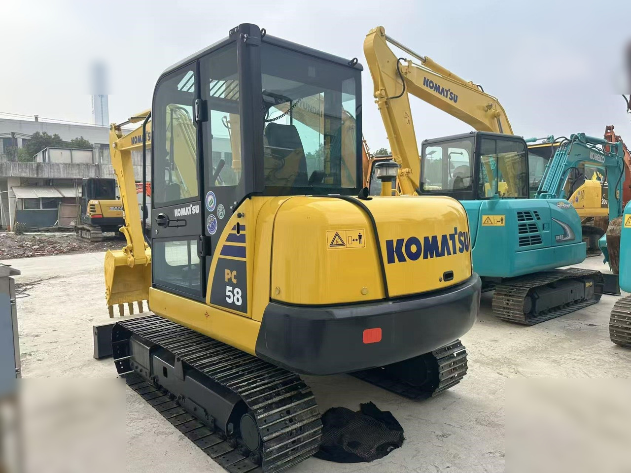 KOMATSU PC56-7 - מיני מחפר: תמונה 2 KOMATSU PC56-7 - מיני מחפר: תמונה 2