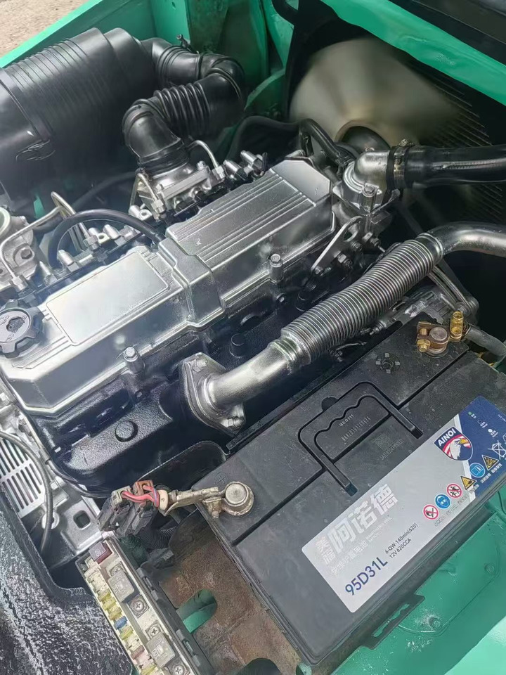 MITSUBISHI 3-ton - מעלית תורן אנכית: תמונה 5 MITSUBISHI 3-ton - מעלית תורן אנכית: תמונה 5