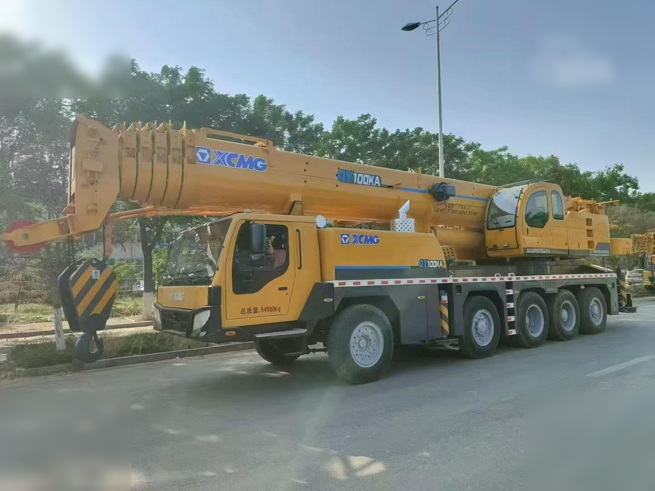 XCMG QY100KA - עגורן לכל שטח: תמונה 4 XCMG QY100KA - עגורן לכל שטח: תמונה 4
