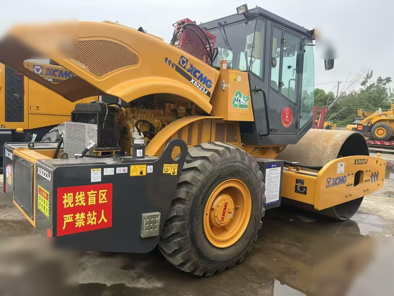 XCMG XS223J - רולר: תמונה 1 XCMG XS223J - רולר: תמונה 1