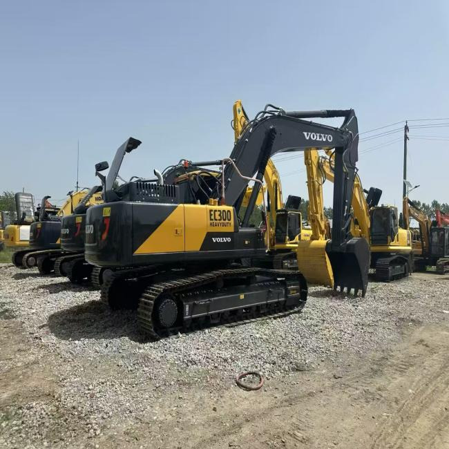 Volvo EC300 - מחפר סורק: תמונה 2 Volvo EC300 - מחפר סורק: תמונה 2