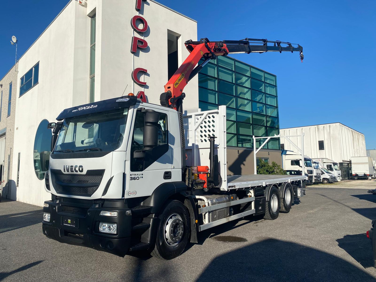 IVECO AD260S36 - משאית מנוף: תמונה 1 IVECO AD260S36 - משאית מנוף: תמונה 1