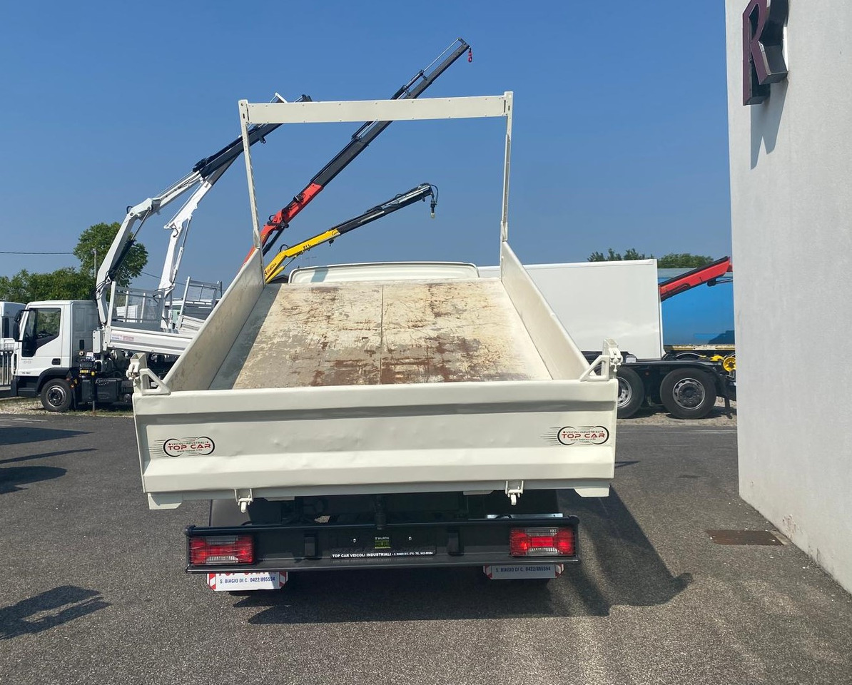 IVECO DAILY 35C12 - כלי רכב מסחרי מזהיר: תמונה 5 IVECO DAILY 35C12 - כלי רכב מסחרי מזהיר: תמונה 5
