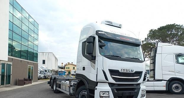 IVECO STRALIS 480 2020 FULL PNEUMATICO EURO 6 - מוביל מכולות/ משאית החלפת גוף: תמונה 4 IVECO STRALIS 480 2020 FULL PNEUMATICO EURO 6 - מוביל מכולות/ משאית החלפת גוף: תמונה 4