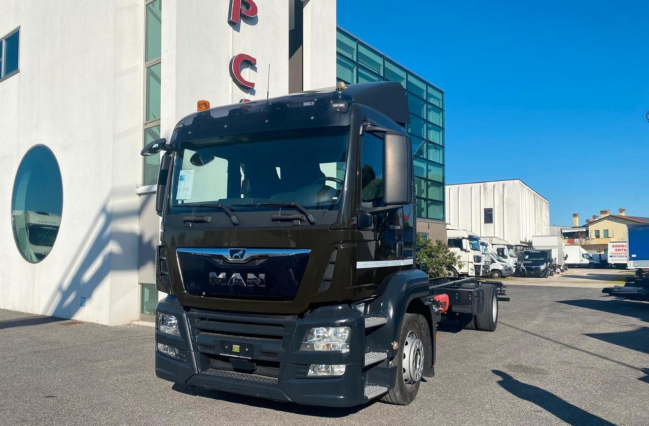 MAN TGS 16.360 MOTRICE 2 ASSI TELAIO 2019 - משאית עם שלדת תא: תמונה 3 MAN TGS 16.360 MOTRICE 2 ASSI TELAIO 2019 - משאית עם שלדת תא: תמונה 3