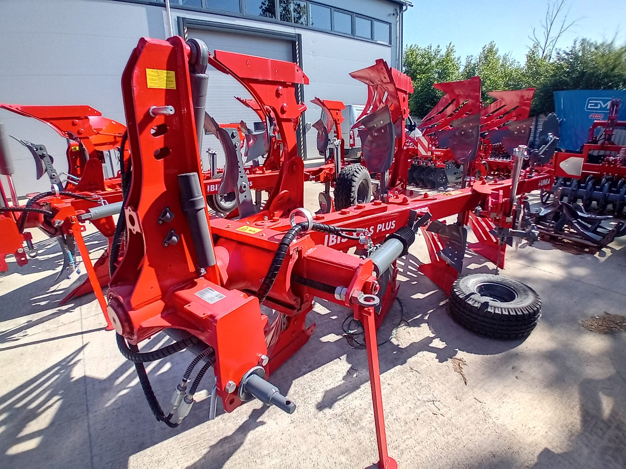 UNIA IBIS XXL PLUS 4+ - מחרשה: תמונה 2 UNIA IBIS XXL PLUS 4+ - מחרשה: תמונה 2