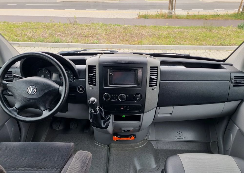 כלי רכב מסחרי עם לוח Volkswagen Crafter: תמונה 17