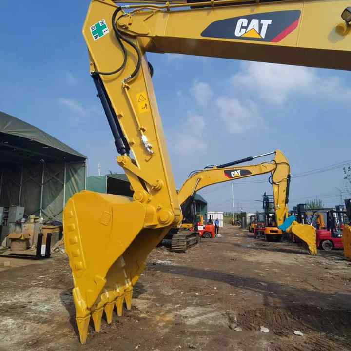 CAT second-hand 330D excavator sold at low price and in very good condition Japanese original hydraulic crawler excavator - מחפר סורק: תמונה 5 CAT second-hand 330D excavator sold at low price and in very good condition Japanese original hydraulic crawler excavator - מחפר סורק: תמונה 5