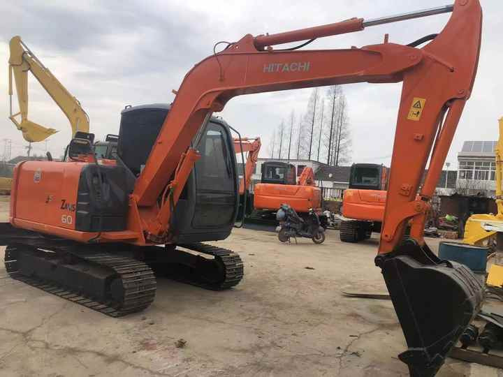Cheap Price Hitachi ZX60 Used Excavator for Sale Used 6 Tons Hitachi Mini Excavator with Good Performance - מחפר: תמונה 5 Cheap Price Hitachi ZX60 Used Excavator for Sale Used 6 Tons Hitachi Mini Excavator with Good Performance - מחפר: תמונה 5