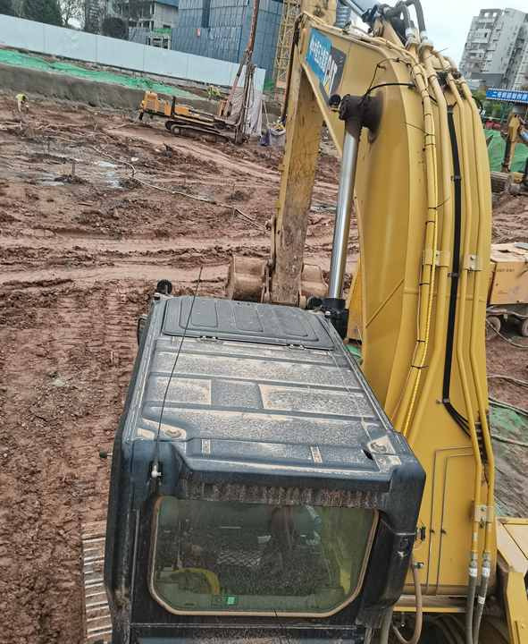 Good Condition Used CAT Excavator Japan 330GC Original Used Excavator Cat 330GC in Stock - מחפר סורק: תמונה 5 Good Condition Used CAT Excavator Japan 330GC Original Used Excavator Cat 330GC in Stock - מחפר סורק: תמונה 5