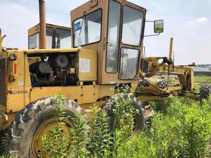 Japan Komatsu GD511 Motor Grader Cheap Price Komatsu Road Grader GD511 Good Condition in China - מפלסת: תמונה 2 Japan Komatsu GD511 Motor Grader Cheap Price Komatsu Road Grader GD511 Good Condition in China - מפלסת: תמונה 2