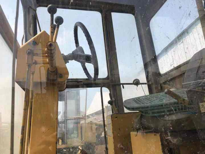 Japan Komatsu GD511 Motor Grader Cheap Price Komatsu Road Grader GD511 Good Condition in China - מפלסת: תמונה 4 Japan Komatsu GD511 Motor Grader Cheap Price Komatsu Road Grader GD511 Good Condition in China - מפלסת: תמונה 4