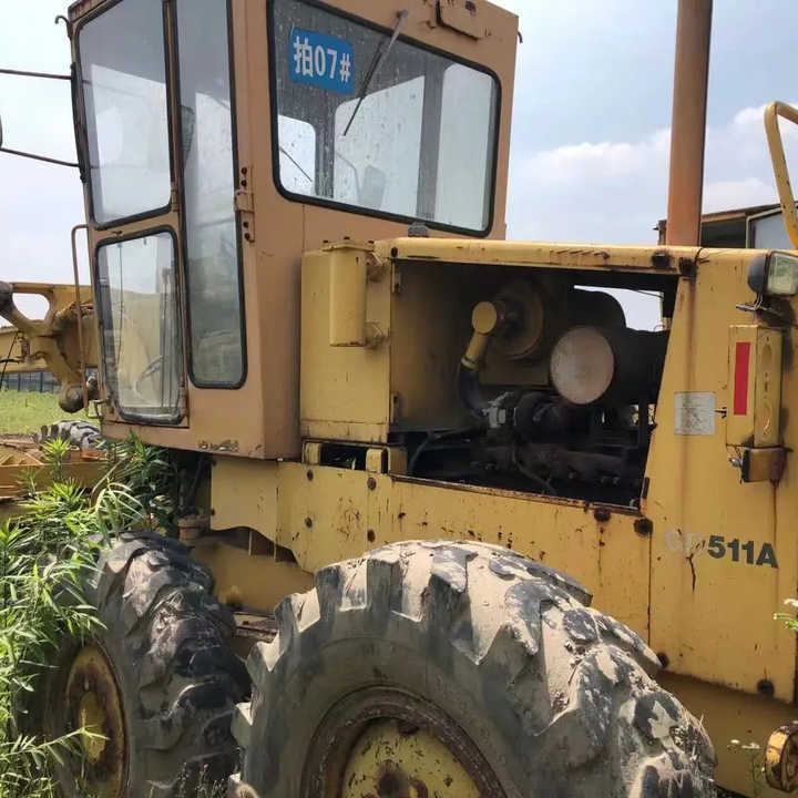 Japan Komatsu GD511 Motor Grader Cheap Price Komatsu Road Grader GD511 Good Condition in China - מפלסת: תמונה 1 Japan Komatsu GD511 Motor Grader Cheap Price Komatsu Road Grader GD511 Good Condition in China - מפלסת: תמונה 1