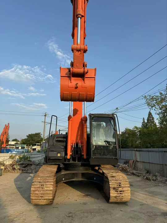 Japanese Original Hitachi 210 Outdoor Crawler Type Second-hand Excavator - מחפר סורק: תמונה 3 Japanese Original Hitachi 210 Outdoor Crawler Type Second-hand Excavator - מחפר סורק: תמונה 3
