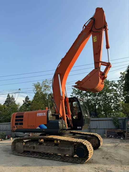 Japanese Original Hitachi 210 Outdoor Crawler Type Second-hand Excavator - מחפר סורק: תמונה 4 Japanese Original Hitachi 210 Outdoor Crawler Type Second-hand Excavator - מחפר סורק: תמונה 4