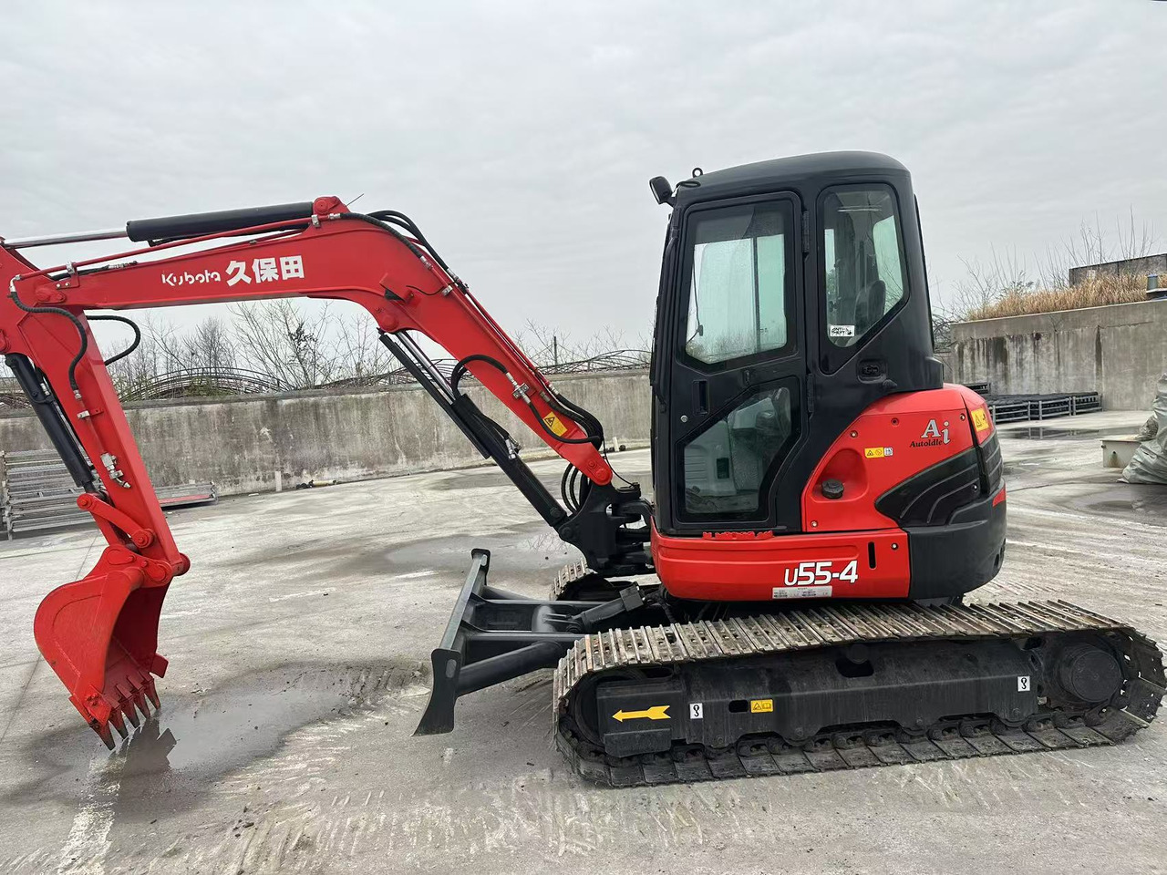 KUBOTA U55 in stock - מיני מחפר: תמונה 1 KUBOTA U55 in stock - מיני מחפר: תמונה 1