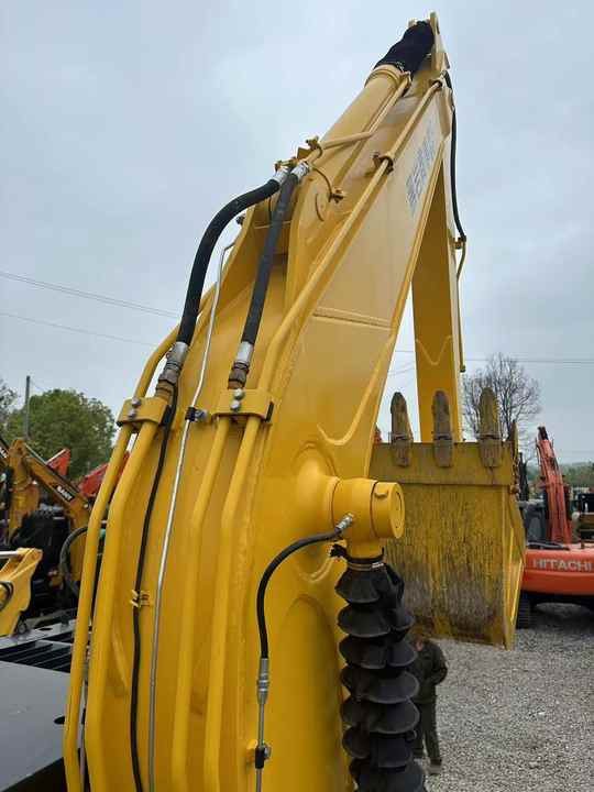 Komatsu PC130 7 Used Excavator Low Hours Well Maintained Construction Mining Equipment - מחפר סורק: תמונה 4 Komatsu PC130 7 Used Excavator Low Hours Well Maintained Construction Mining Equipment - מחפר סורק: תמונה 4