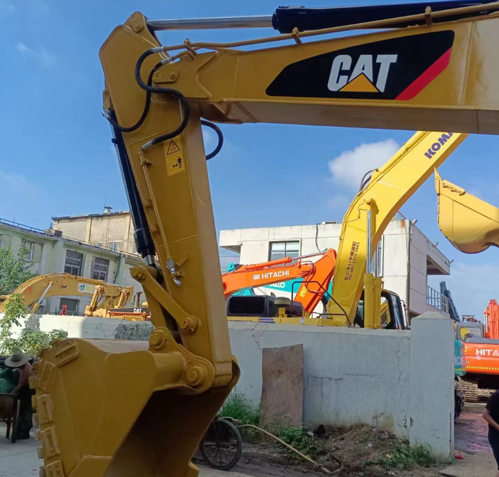 Original CAT 320D Used Excavators Machine CAT 320D 320B Crawler Excavator 20tons Construction Machinery Price - מחפר סורק: תמונה 4 Original CAT 320D Used Excavators Machine CAT 320D 320B Crawler Excavator 20tons Construction Machinery Price - מחפר סורק: תמונה 4