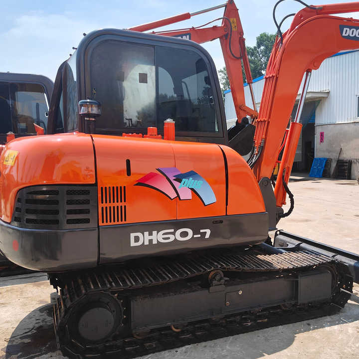 Original Second-hand Doosan DH60-7 Excavator Is in Good Condition Strong and Simple Maintenance - מחפר סורק: תמונה 2 Original Second-hand Doosan DH60-7 Excavator Is in Good Condition Strong and Simple Maintenance - מחפר סורק: תמונה 2