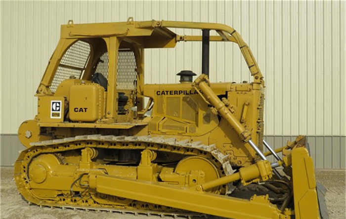 Used CAT D7 D7G Bulldozer with Winch /Caterpillar Bulldozer with Winch CAT D7G D7H D7R Dozer for Sale - דחפור: תמונה 2 Used CAT D7 D7G Bulldozer with Winch /Caterpillar Bulldozer with Winch CAT D7G D7H D7R Dozer for Sale - דחפור: תמונה 2