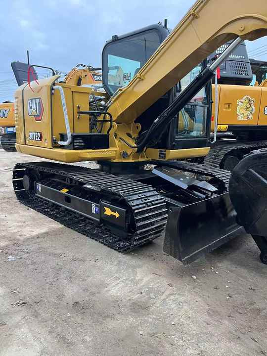 Used Caterpillar CAT 307E2 Crawler Mini Hydraulic Digger Second Hand Cat 307E2 Excavator - מחפר: תמונה 5 Used Caterpillar CAT 307E2 Crawler Mini Hydraulic Digger Second Hand Cat 307E2 Excavator - מחפר: תמונה 5