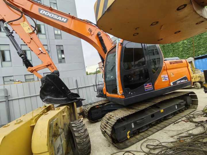 Used Doosan Hydraulic Excavator DX140 Low Price Korea Doosan DX140-9 Used Excavator for Sale - מחפר סורק: תמונה 3 Used Doosan Hydraulic Excavator DX140 Low Price Korea Doosan DX140-9 Used Excavator for Sale - מחפר סורק: תמונה 3