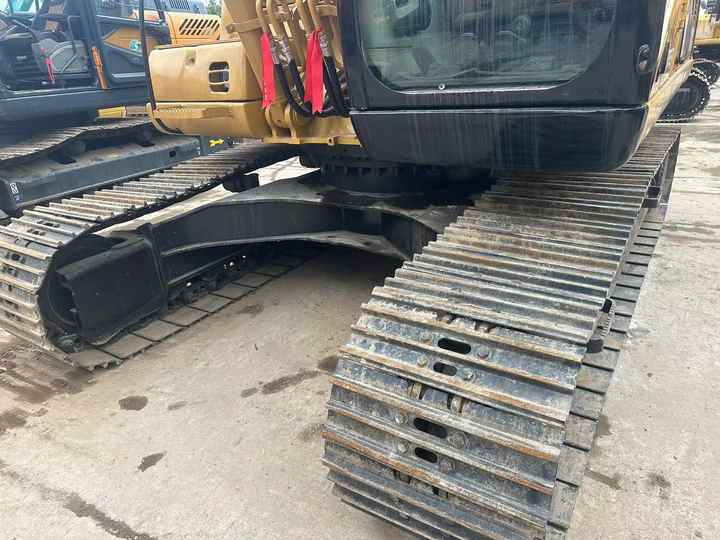 Used Excavator Caterpillar CAT320c Small and Medium-sized Original Excavator CAT320c for Sale - מחפר סורק: תמונה 4 Used Excavator Caterpillar CAT320c Small and Medium-sized Original Excavator CAT320c for Sale - מחפר סורק: תמונה 4