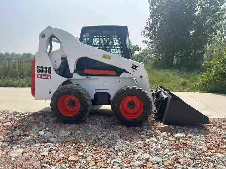Used Heavy Construction Equipment bobcat S330 Second Hand Skid Steers Used Machine Hot Sale - מעמיס היגוי החלקה: תמונה 5 Used Heavy Construction Equipment bobcat S330 Second Hand Skid Steers Used Machine Hot Sale - מעמיס היגוי החלקה: תמונה 5