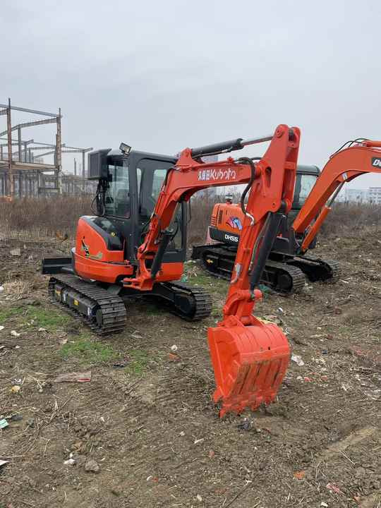 Used KUBOTA U35-5 Model Excavator Second Hand Machine Popular Brand JAPAN KUBOTA Hydraulic Machinery - מיני מחפר: תמונה 5 Used KUBOTA U35-5 Model Excavator Second Hand Machine Popular Brand JAPAN KUBOTA Hydraulic Machinery - מיני מחפר: תמונה 5