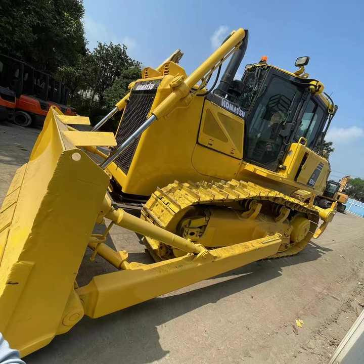 Used Komatsu Bulldozer D65 Strong Power Komatsu D65 Track Dozer for Sale - דחפור: תמונה 5 Used Komatsu Bulldozer D65 Strong Power Komatsu D65 Track Dozer for Sale - דחפור: תמונה 5