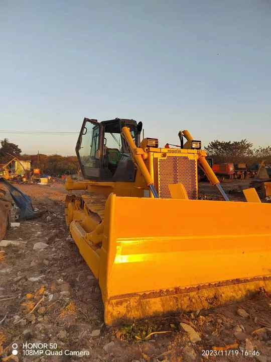 הַחכָּרָה  Used Komatsu Bulldozer D85 Strong Power Komatsu D85 Track Dozer for Sale Used Komatsu Bulldozer D85 Strong Power Komatsu D85 Track Dozer for Sale: תמונה 6