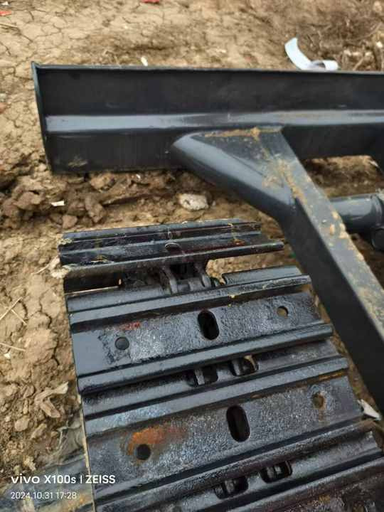 Used Kubota U35 New Model Mini Excavator Second Hand Machine Popular Brand Japan Kubota Hydraulic Machinery - מיני מחפר: תמונה 3 Used Kubota U35 New Model Mini Excavator Second Hand Machine Popular Brand Japan Kubota Hydraulic Machinery - מיני מחפר: תמונה 3