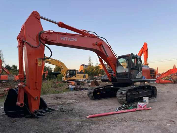 Used Original Japan Brand Hitachi Zx350-5 Excavator for Sale Hitachi Zx200 350 Excavator - מחפר סורק: תמונה 4 Used Original Japan Brand Hitachi Zx350-5 Excavator for Sale Hitachi Zx200 350 Excavator - מחפר סורק: תמונה 4